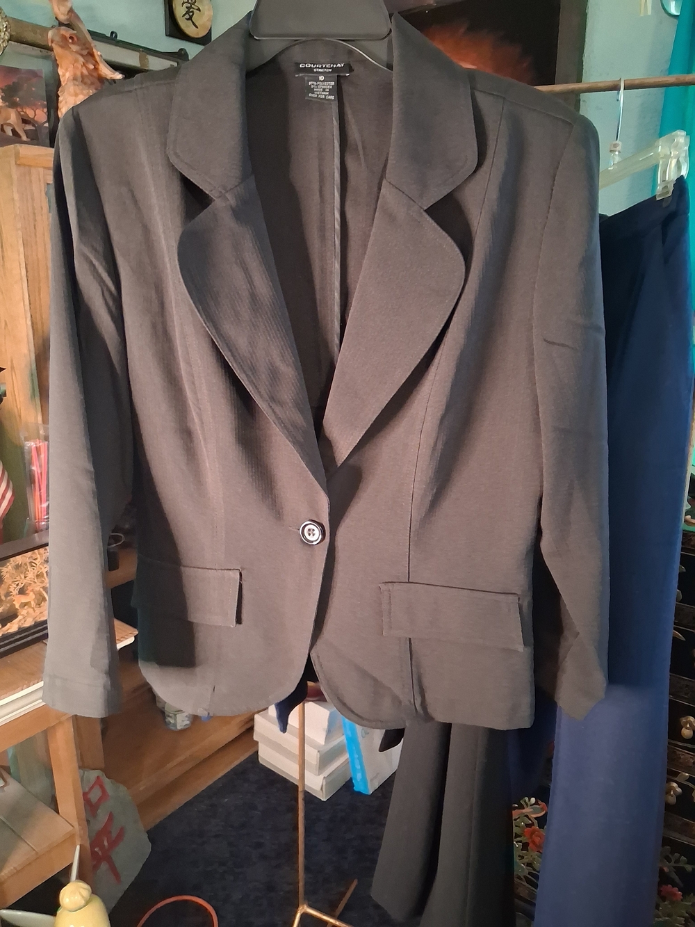 Courtenay Black Single-Button Blazer